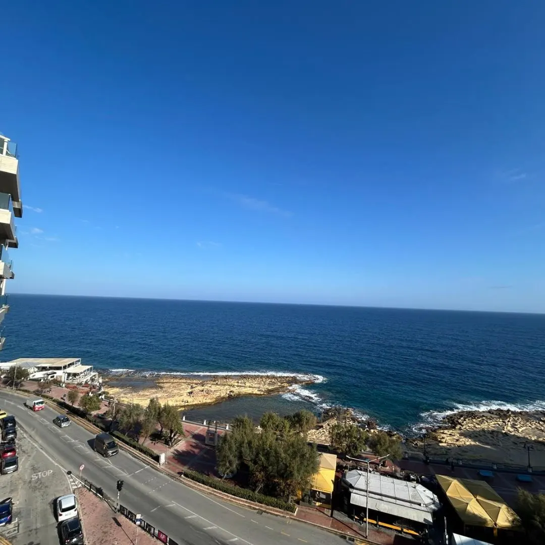Three-bedroom apartment in Sliema, Malta — photo 5